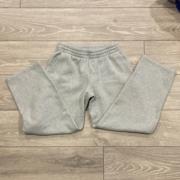 Tna Cozy Sweatfleece Mega Straight Sweatpant (NWOT) - Picture 14 of 16